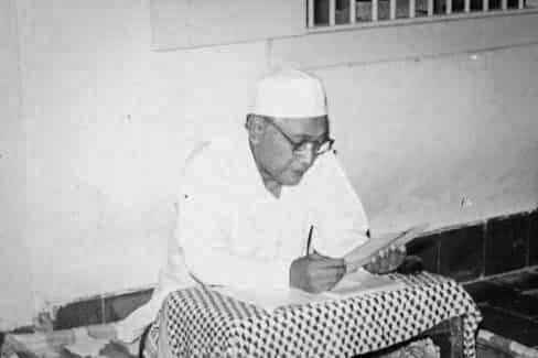 Biografi KH Moch. Nadjib Wahab