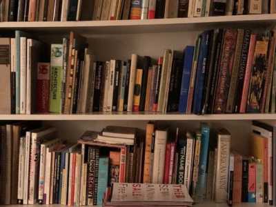 Orang Suka Baca, Kok, Malah Dicela?