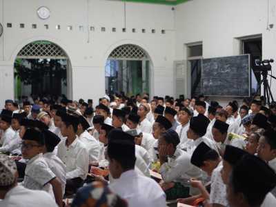 Tips memperlancar Rezeki Ala Kitab Ta'limul Muta'allim